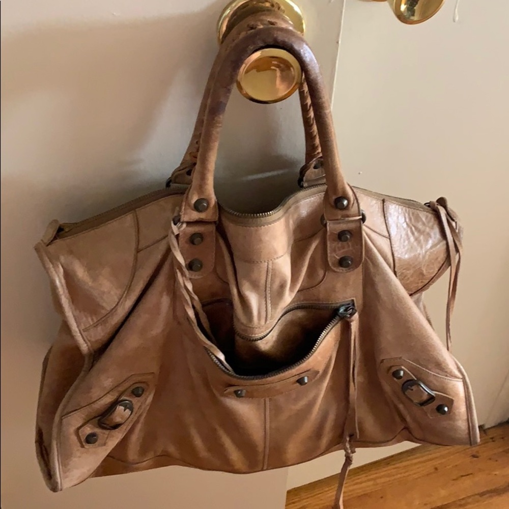 Purse - Picture 2 of 4